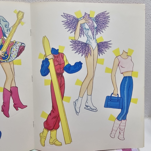 NEW Vintage 1993 Barbie Golden Paperdoll book Precut Fashions 1 Doll - Picture 7 of 10